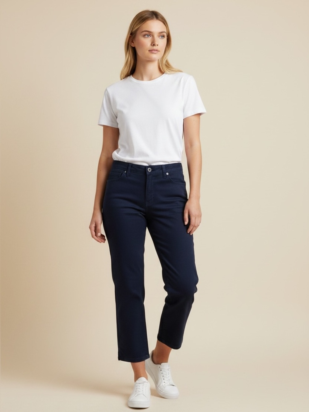 NYDJ Women’s Black Crops